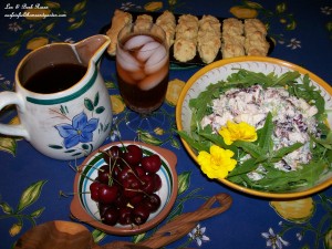 Waldorf Chicken Salad https://lolajack-global.jp.net/a-cool-summer-supper-waldorf-chicken-salad/