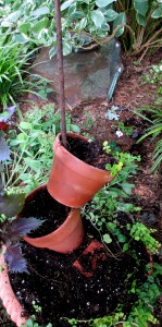 planter diy https://lolajack-global.jp.net/diy-project-build-your-own-tipsy-pots-planter/
