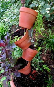 planter diy https://lolajack-global.jp.net/diy-project-build-your-own-tipsy-pots-planter/