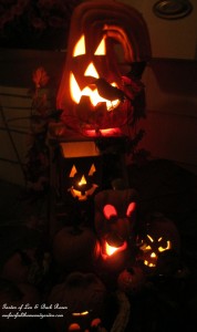 Jack O'Lanterns https://lolajack-global.jp.net/getting-into-the-spirit-of-halloween-insert-spooky-music-here/