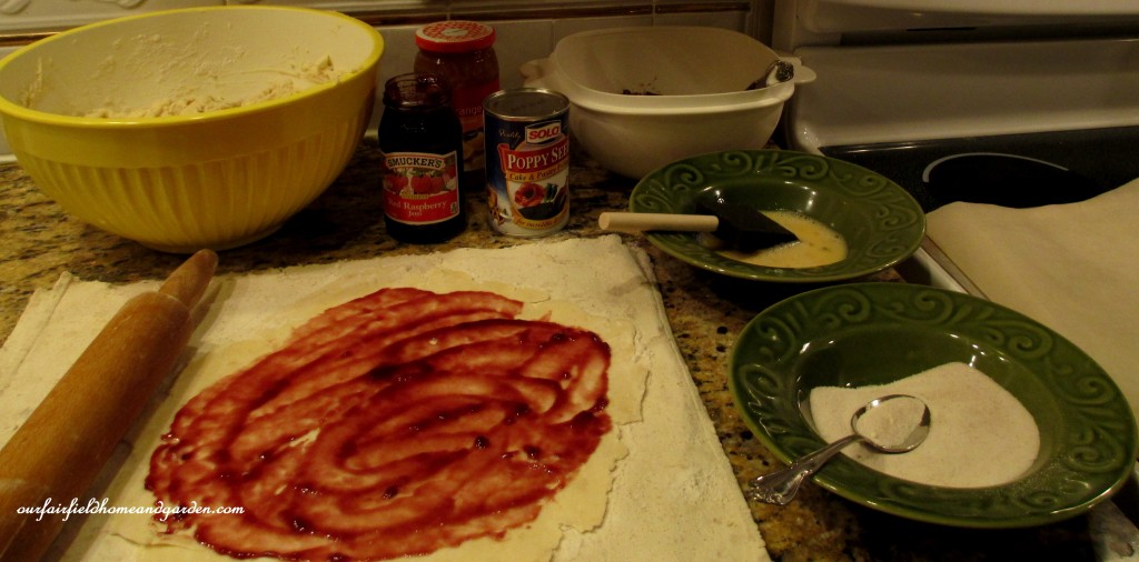 making rugelach cookies https://lolajack-global.jp.net/chanukah-recipes-to-die-for/