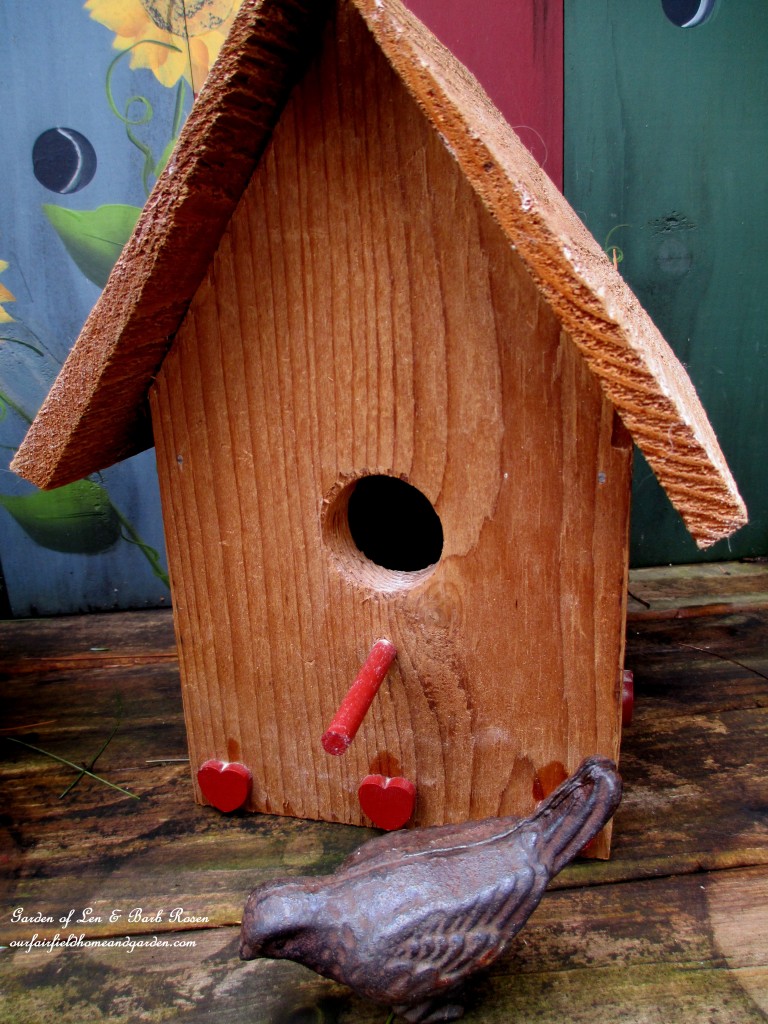 cedar birdhouse with hearts https://lolajack-global.jp.net/heart-home-valentines-day-is-coming/