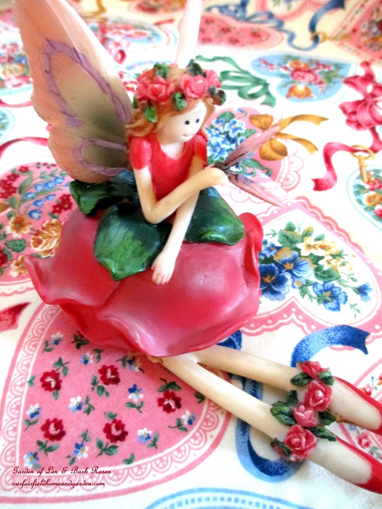 tiny Valentine's fairy https://lolajack-global.jp.net/be-my-valentine-valentine-decor/