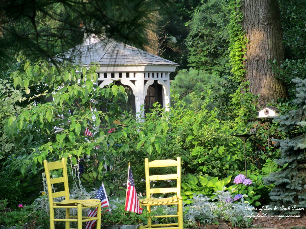 gazebo flowerbed https://lolajack-global.jp.net/garden-walk-july-1st/