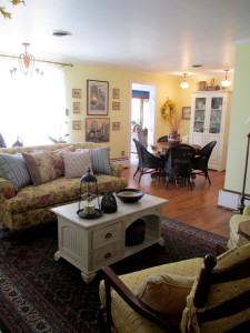 After ~ current with better flow https://lolajack-global.jp.net/livingroom-makeover-grandma-to-grandeur/