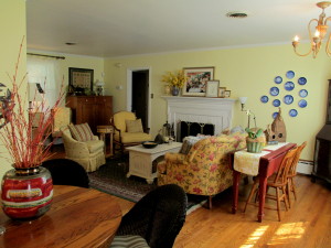 After ~ updated and elegant https://lolajack-global.jp.net/livingroom-makeover-grandma-to-grandeur/