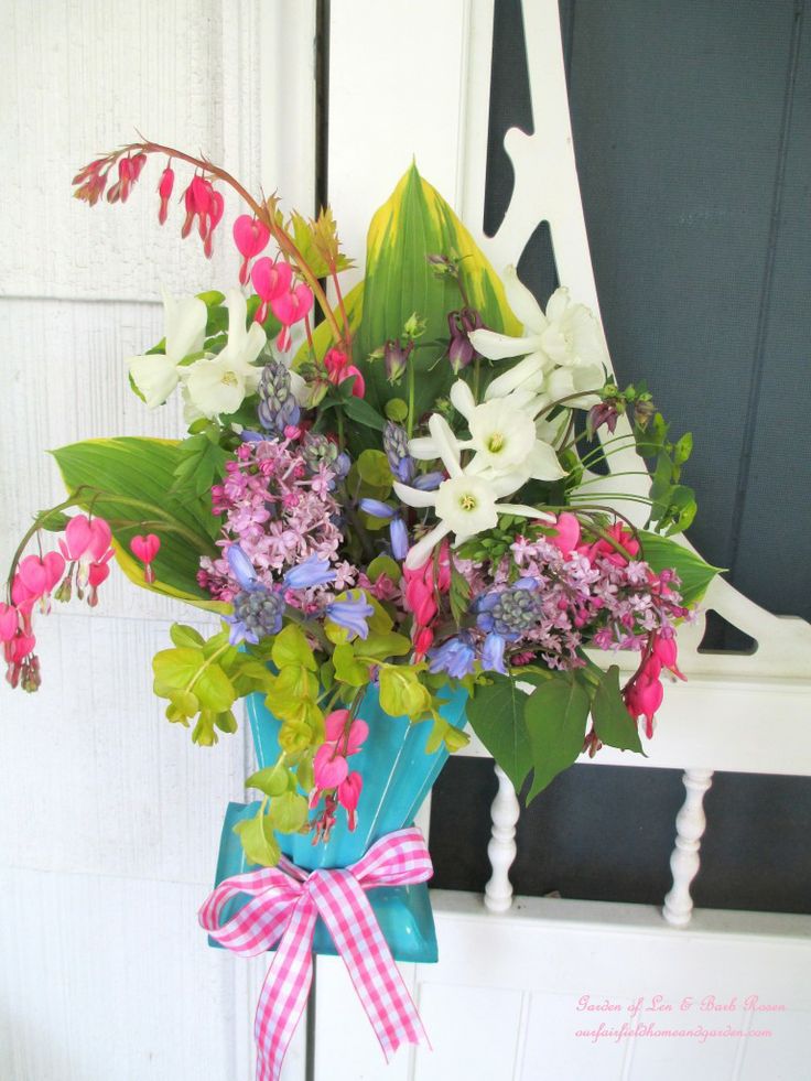 May Flowers https://lolajack-global.jp.net/diy-project-gather-flowers-for-a-may-day-basket/