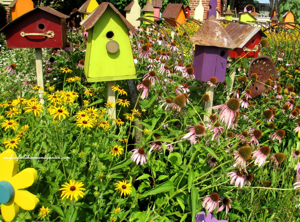 Birdhouses & Flowers https://lolajack-global.jp.net/field-trip-potting-bench-from-a-dresser-and-other-ideas-gathered-in-lancaster-county-pa/
