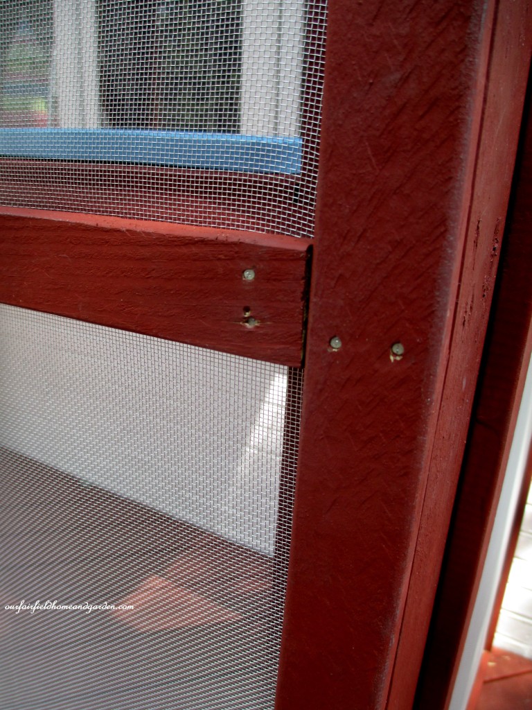 Catio https://lolajack-global.jp.net/build-a-catio-a-tiny-screen-house-for-kitty-cats/