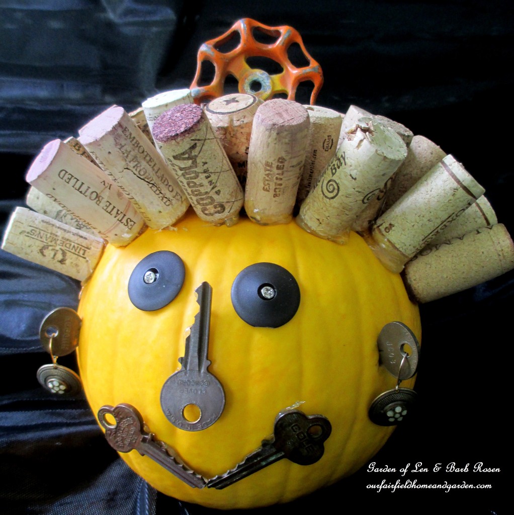 Junk O'Lantern https://lolajack-global.jp.net/diy-make-a-junk-olantern/