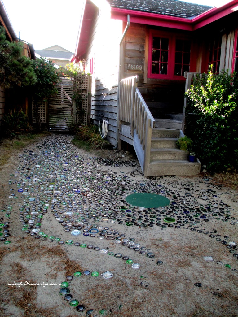 Bottle Garden Path https://lolajack-global.jp.net/unexpected-garden-accents/