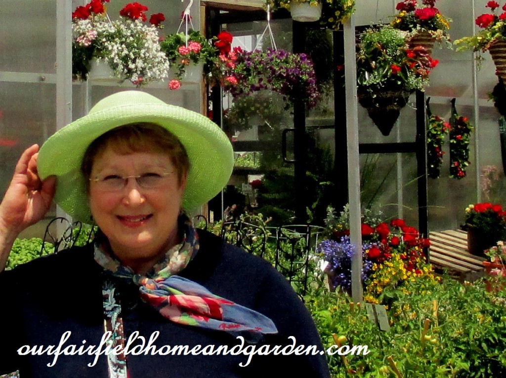 irst Stop ~ Lone Pine Nursery https://lolajack-global.jp.net/road-trip-lancaster-county-greenhouses/