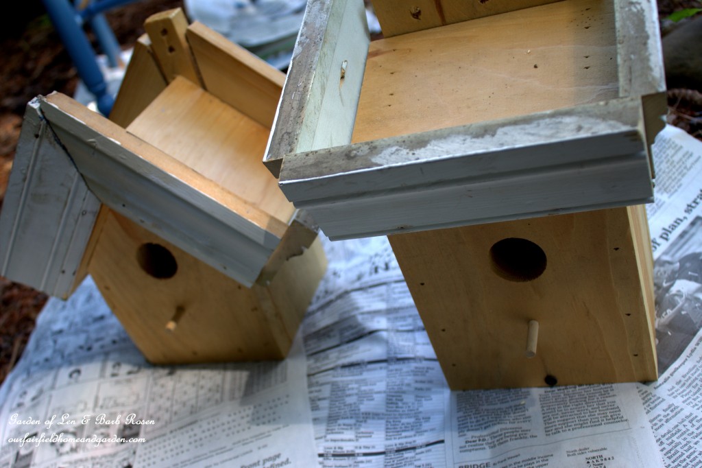 DIY Greenroof Birdhouses https://lolajack-global.jp.net/diy-easy-greenroof-birdhouses/