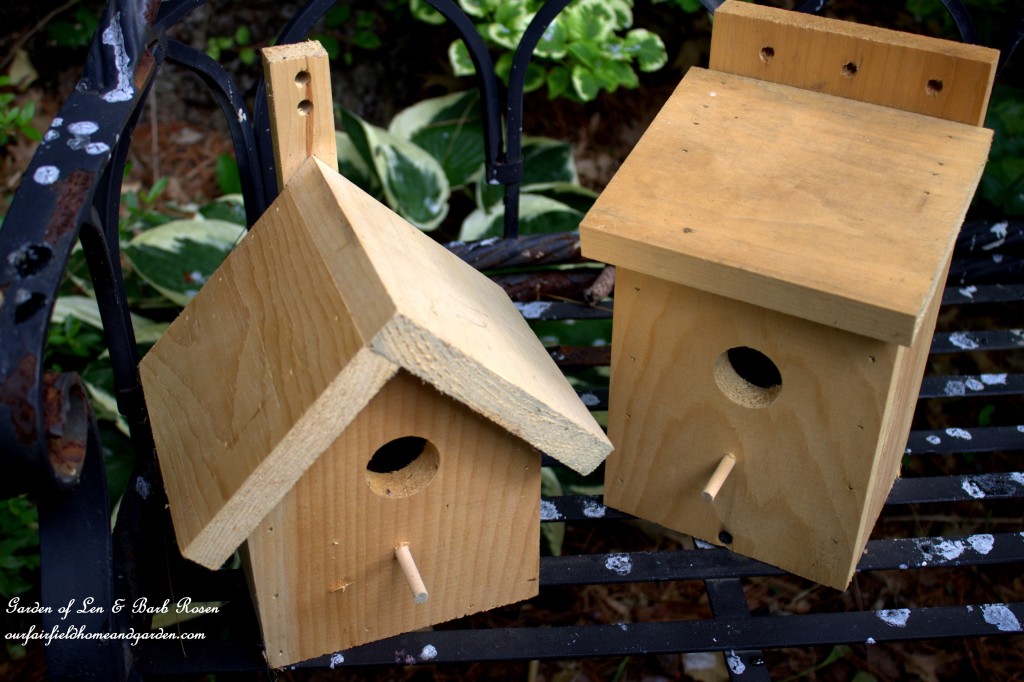 DIY Greenroof Birdhouses https://lolajack-global.jp.net/diy-easy-greenroof-birdhouses/