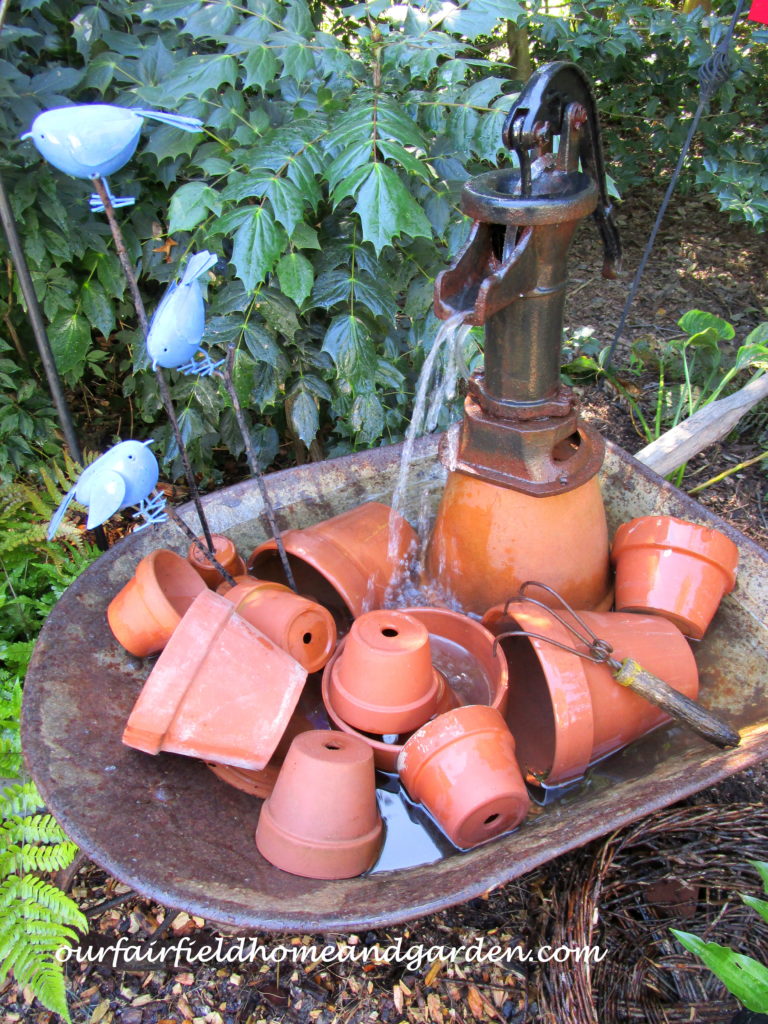 Wheelbarrow Water Feature https://lolajack-global.jp.net/wheelbarrow-water-feature/
