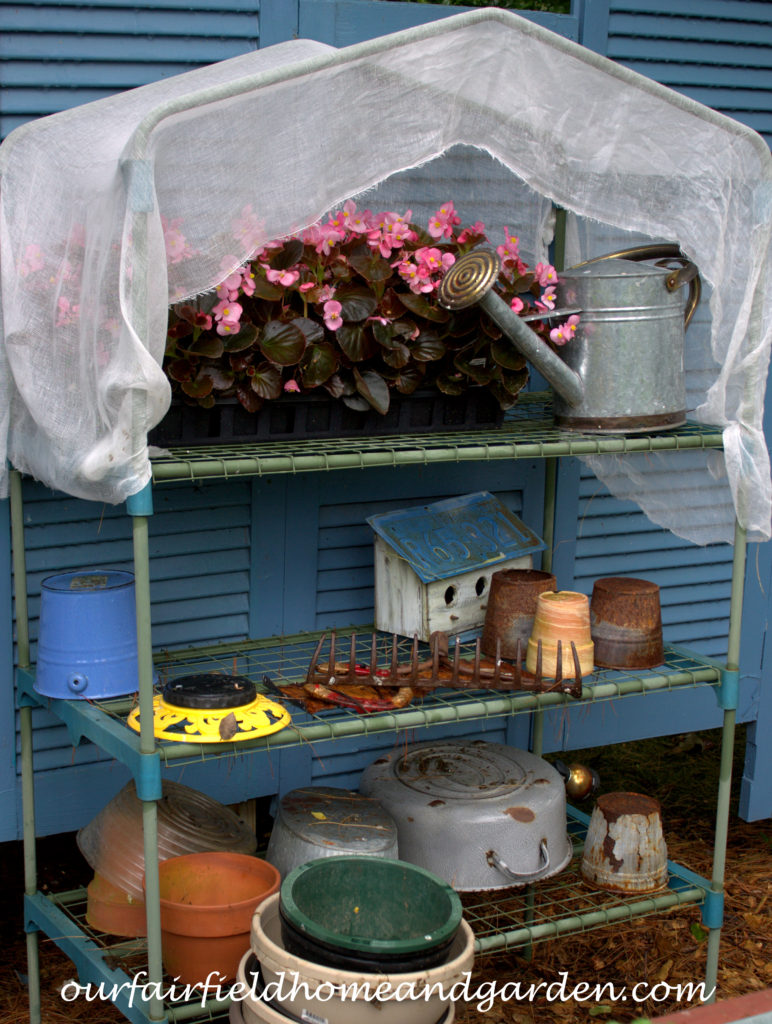 Cheesecloth in the Garden https://lolajack-global.jp.net/cheesecloth-uses-in-the-garden-practical-and-recyclable/